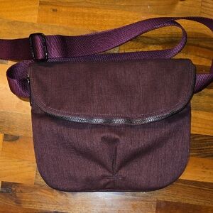Lululemon Pack and Go Multi-Wear Bag - Red Merlot - EUC